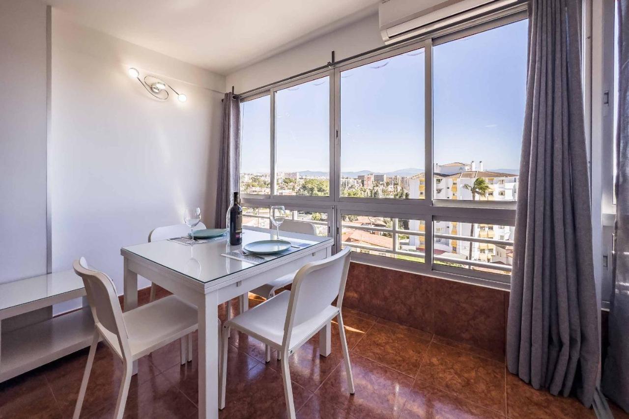 Apartamento Acogedor, Terraza, Piscina Y Mar Бенальмадена Экстерьер фото