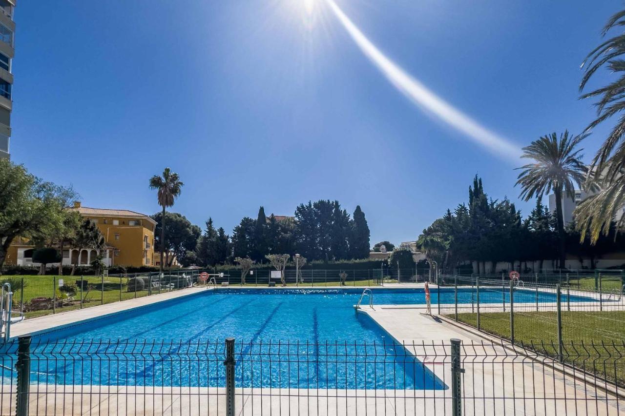 Apartamento Acogedor, Terraza, Piscina Y Mar Бенальмадена Экстерьер фото